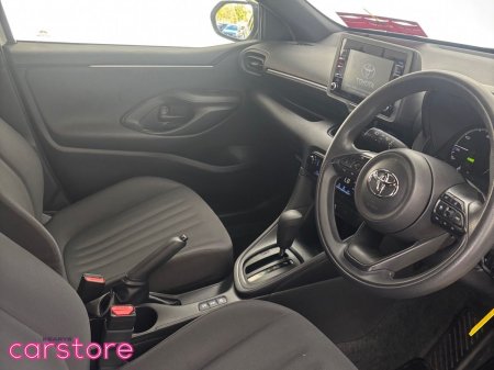 2021 Toyota Yaris - photo 9
