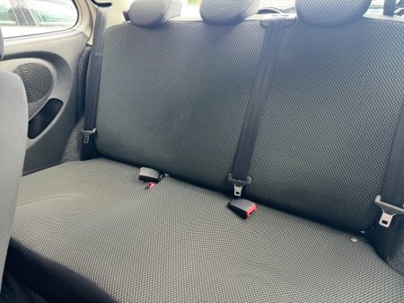 2009 Nissan Micra - photo 12
