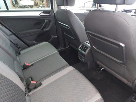 2020 Volkswagen Tiguan - photo 6