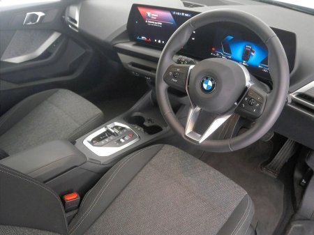 2026 BMW 1-Series - photo 6