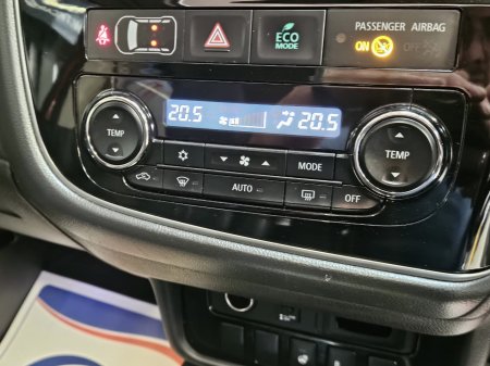 2017 Mitsubishi Outlander - photo 15