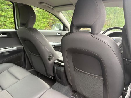 2011 Volvo S40 - photo 17