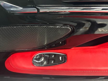 2025 Aston Martin DB12 - photo 21