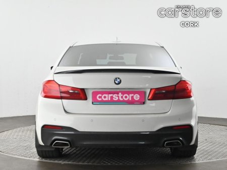 2017 BMW 5-Series - photo 4