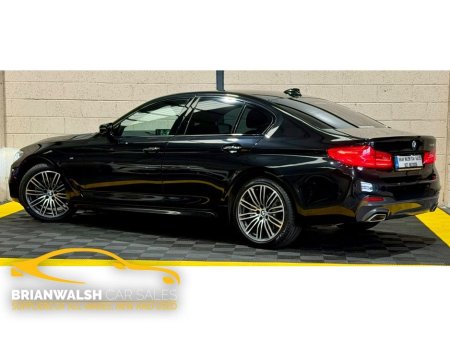 2017 BMW 5-Series - photo 2