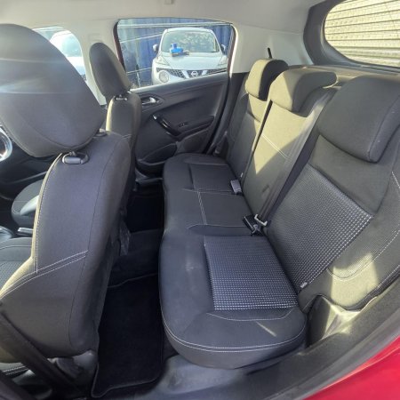 2018 Peugeot 208 - photo 14
