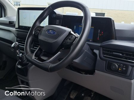 2025 Ford Transit Custom - photo 11