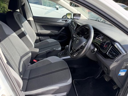 2020 Volkswagen Polo - photo 9