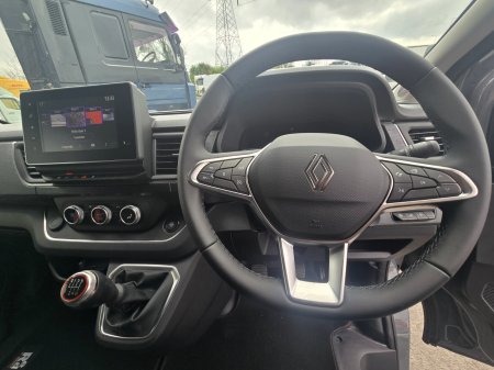 2026 Renault Trafic - photo 13