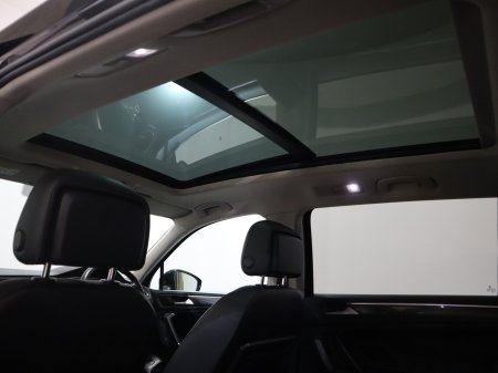 2020 Volkswagen Tiguan - photo 12