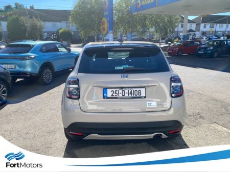 2025 Fiat 600 - photo 14