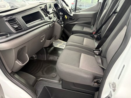 2021 Ford Transit - photo 8