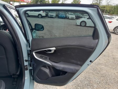 2018 Volvo V40 - photo 13