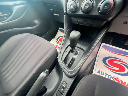 2020 Toyota Yaris - photo 17