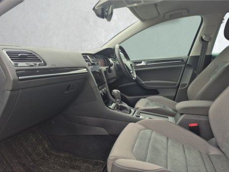 2019 Volkswagen Golf - photo 6