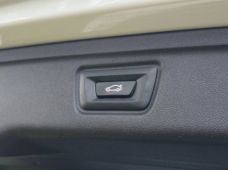 2021 BMW 3-Series - photo 24