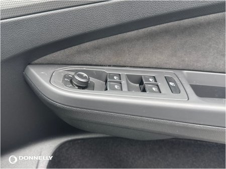 2025 Volkswagen Golf - photo 10