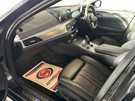 2020 BMW 5-Series - photo 3
