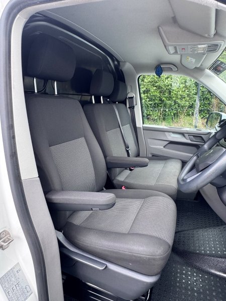 2021 Volkswagen Transporter - photo 10