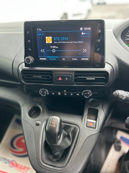 2021 Peugeot Partner - photo 14