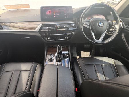 2022 BMW 5-Series - photo 15