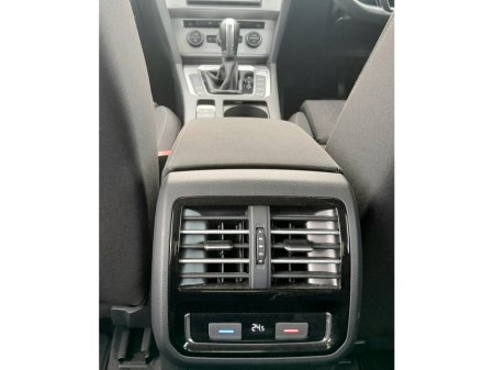 2016 Volkswagen Passat - photo 17