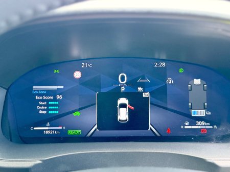 2025 Toyota Yaris Cross - photo 24
