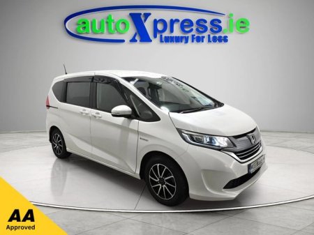 2016 Honda Freed 5 SEATER 1.5 HYBRID Auto, Reversing camera