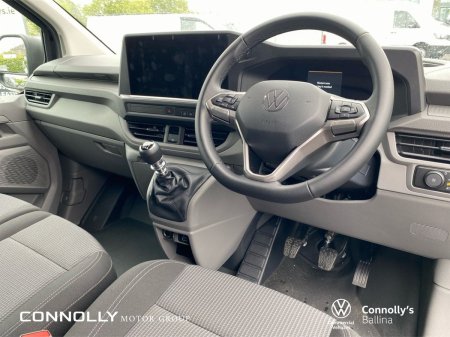 2026 Volkswagen Transporter - photo 2