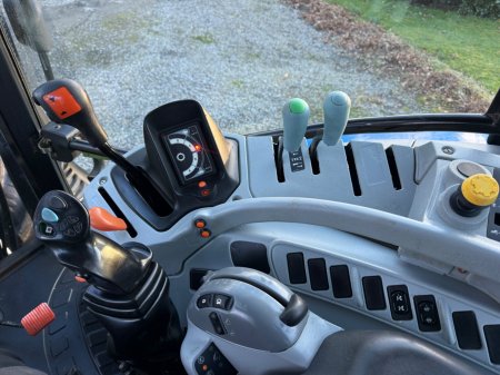 2013 New Holland T6.120 - photo 13