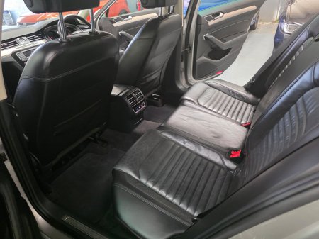 2015 Volkswagen Passat - photo 15