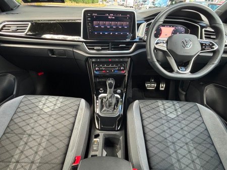 2023 Volkswagen T-Roc - photo 2