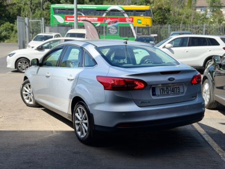 2017 Ford Focus - photo 18