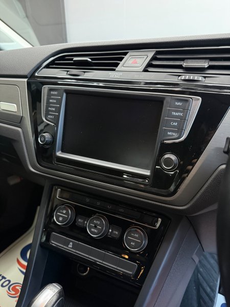 2017 Volkswagen Touran - photo 14