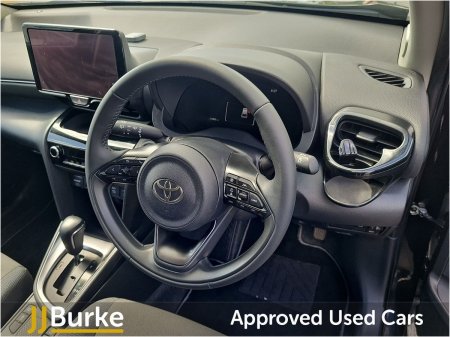 2024 Toyota Yaris - photo 11