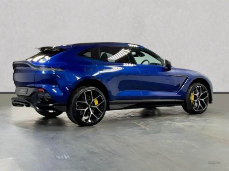 2025 Aston Martin DBX - photo 4
