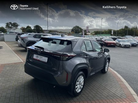 2025 Toyota Yaris Cross - photo 2