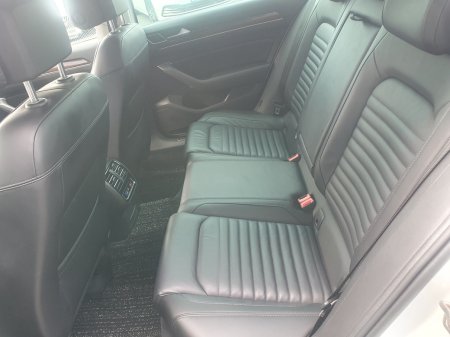 2017 Volkswagen Passat - photo 21