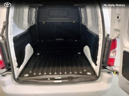 2026 Toyota Proace City - photo 7