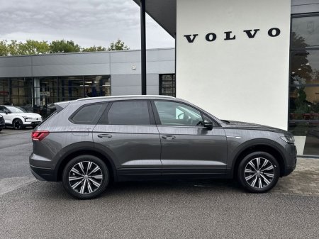 2019 Volkswagen Touareg - photo 5