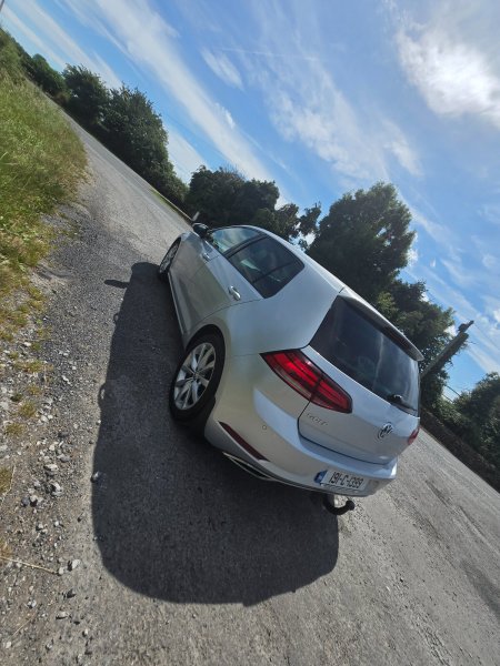 2019 Volkswagen Golf - photo 3