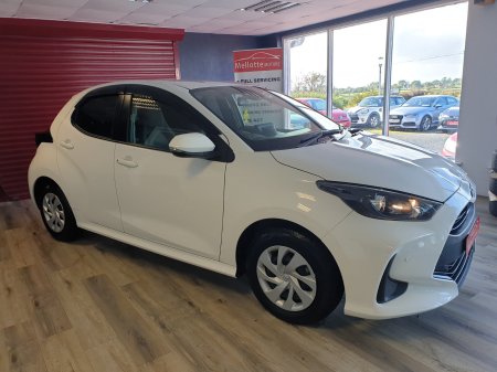 2021 Toyota Yaris - photo 2