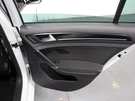 2017 Volkswagen Golf - photo 27