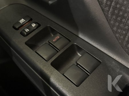 2019 Toyota Vitz - photo 20