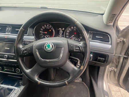 2013 Skoda Superb - photo 3