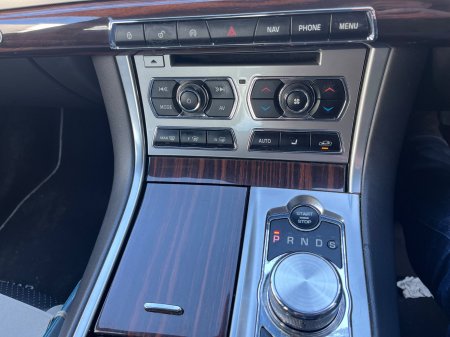 2015 Jaguar XF - photo 21