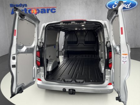 2026 Ford Transit Custom - photo 16