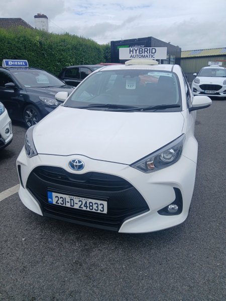 2023 Toyota Yaris - photo 11