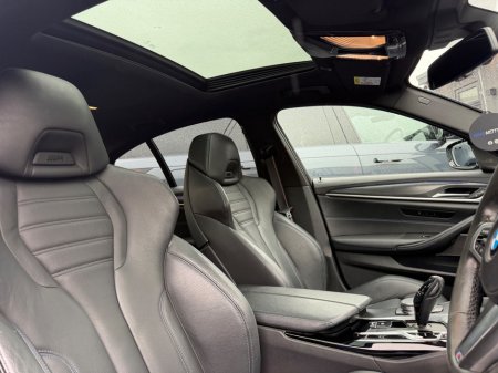 2021 BMW 5-Series - photo 20