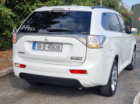 2015 Mitsubishi Outlander - photo 4